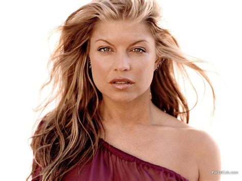 Fergie Nude Photos & Naked Sex Videos